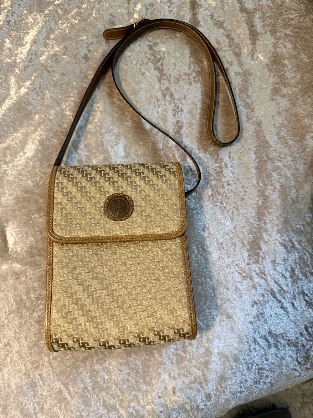 Gucci Vintage Canvas Messenger Crossbody Bag with Brown Trim